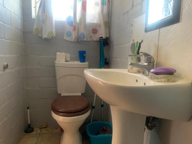 2 Bedroom Property for Sale in Fountain Village Western Cape